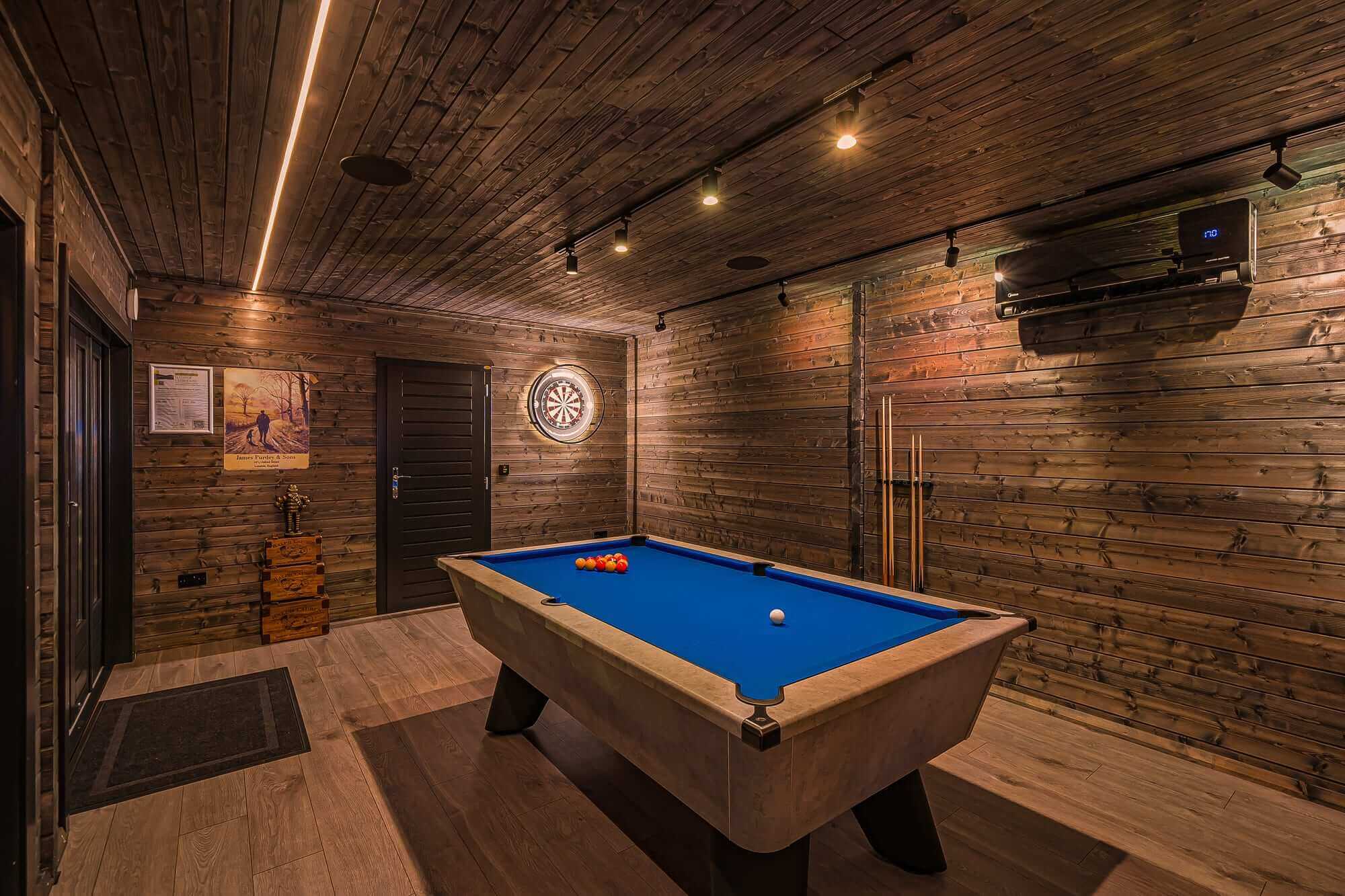 Titan Pool Table Wide Shot (1)